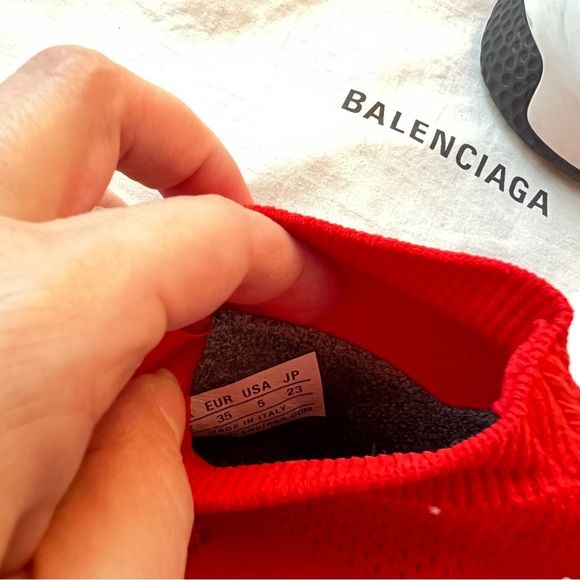 🔥 Balenciaga Speed Trainers Red All-Over Logo - Size 5 (EU 35) - Picture 6 of 6